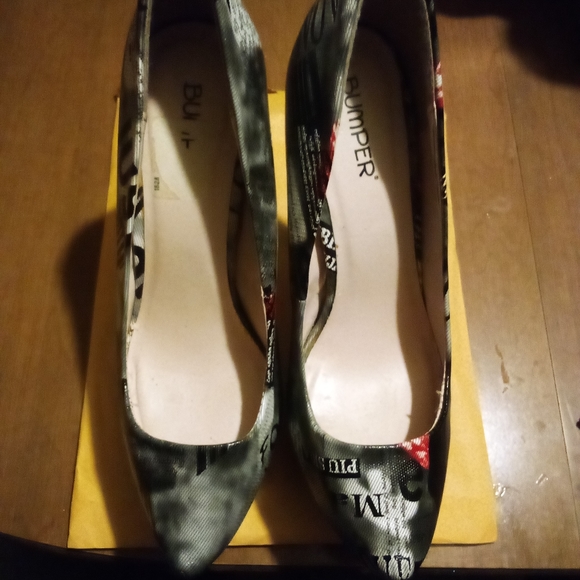 Heels - Picture 13 of 14